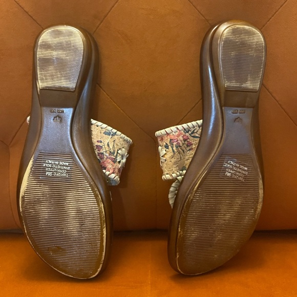 Mila Paoli Floral Print Flip Flops Size 9 - Picture 8 of 9
